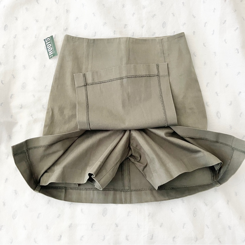 NWT Roots Golf Green A-Line Pleated Cargo Skort – Sporty & Chic, Size 6 - Picture 9 of 16